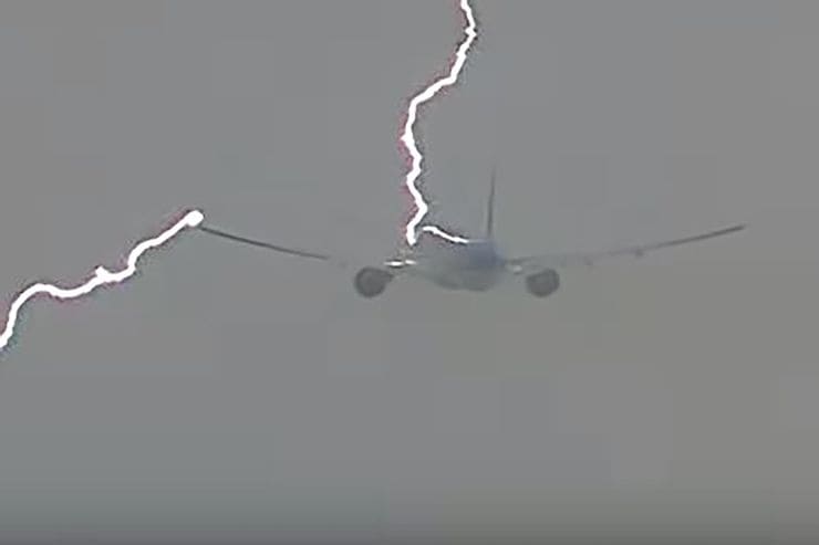 Your Plane May Have Just Been Struck By Lightning