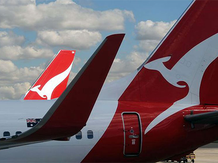 Qantas to cut 2.000 workers as airline outsources grounds handling operations