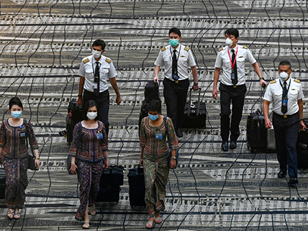 Airlines are starting to take flight with vaccinated crews